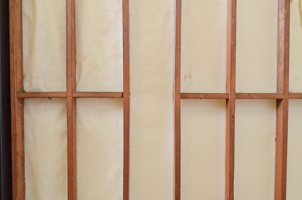 アンティーク建具　腰板欅(ケヤキ)材　和モダンな空間作りにおすすめな障子戸4枚セット(引き戸、格子戸、ガラス帯戸)(R-068853)