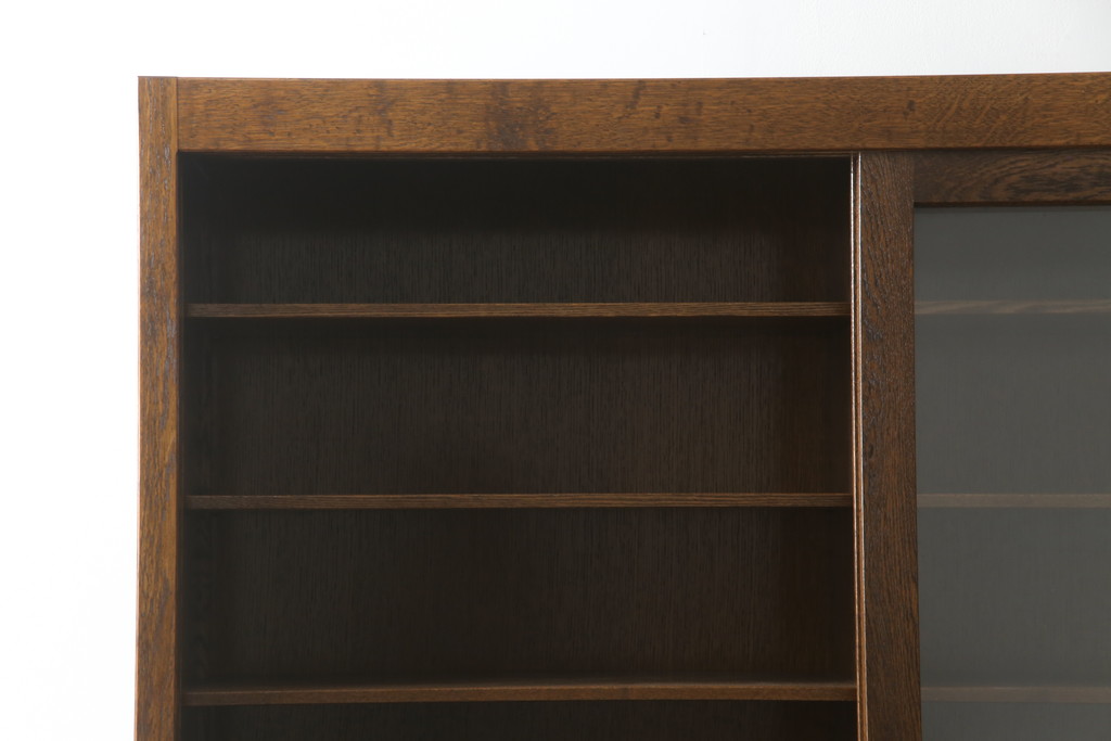 中古　美品　ナラ材　和モダンな空間づくりにおすすめの二段重ね水屋箪笥(重ね箪笥、食器棚、収納棚、重ね戸棚、キャビネット)(R-077831)