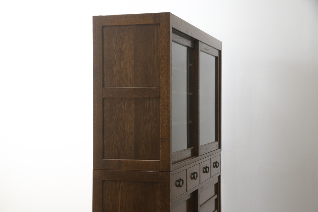 中古　美品　ナラ材　和モダンな空間づくりにおすすめの二段重ね水屋箪笥(重ね箪笥、食器棚、収納棚、重ね戸棚、キャビネット)(R-077831)