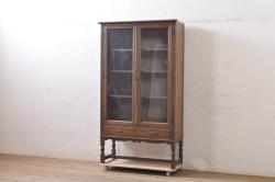 中古　美品　神戸洋家具　オーク材　シックな佇まいが魅力的なカップボード(キャビネット、食器棚、収納棚、戸棚)(R-076666)