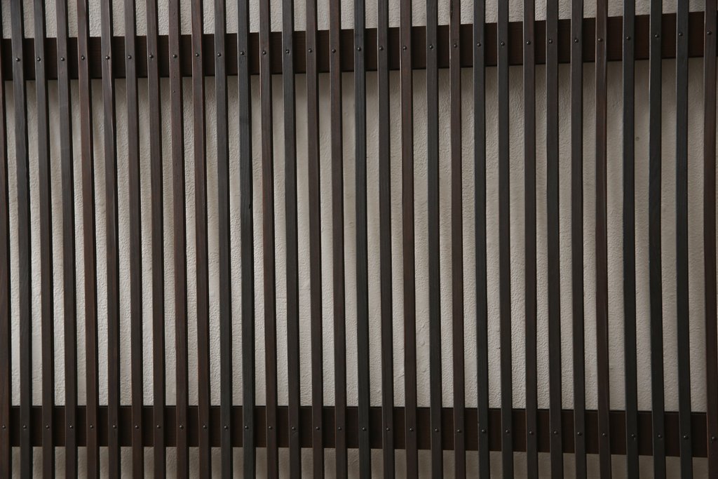 アンティーク建具　当店オリジナルガラス　色ガラスがアクセントの大正ロマンに合う格子戸1枚(ガラス帯戸、引き戸、建具)(R-059133)