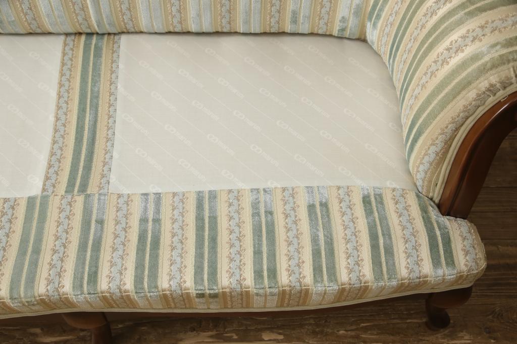 中古　maruni(マルニ木工)　マキシマムシリーズ　アンドリュークラシカル　#6411　上品な佇まいが魅力的な3人掛けソファ(定価約44万円)(アームソファ、三人掛けソファ、3P)(R-058858)