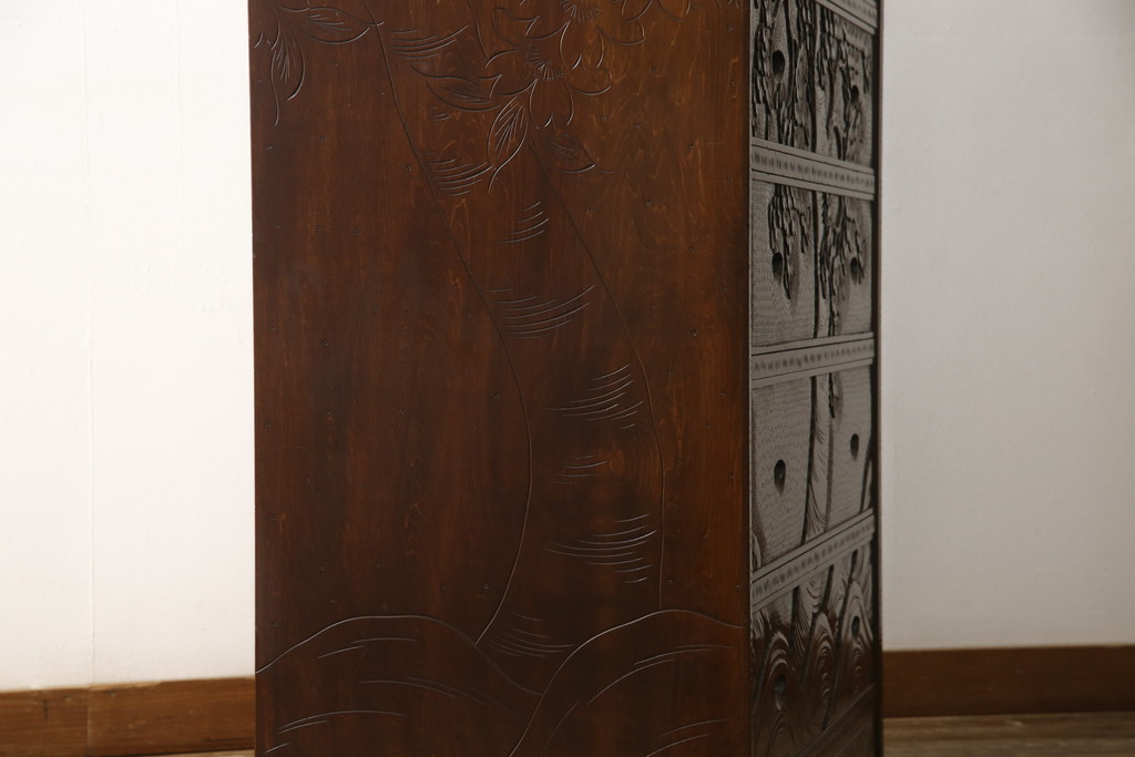 中古　伝統工芸・軽井沢彫り　大坂屋製　満開に咲く桜の彫りが見事な整理タンス(引き出し、チェスト、洋服タンス)(R-048133)