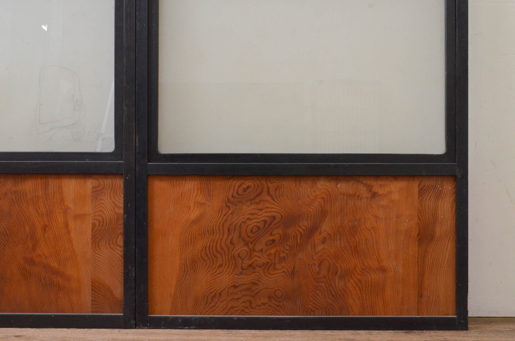 アンティーク建具　落ち着きのある和を演出する障子戸2枚セット(引き戸、ガラス帯戸)(R-068856)