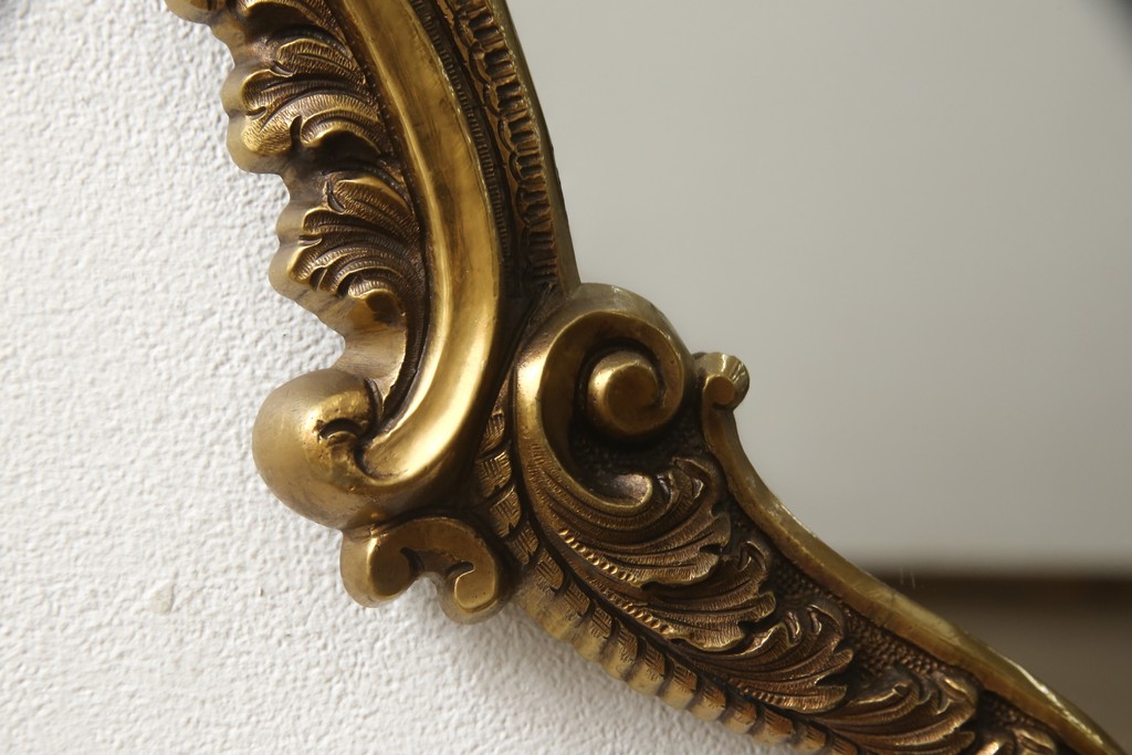イタリアビンテージ　高級品　優雅な空間を演出してくれる真鍮製ウォールミラー(壁掛け鏡、ヴィンテージ)(R-055215)