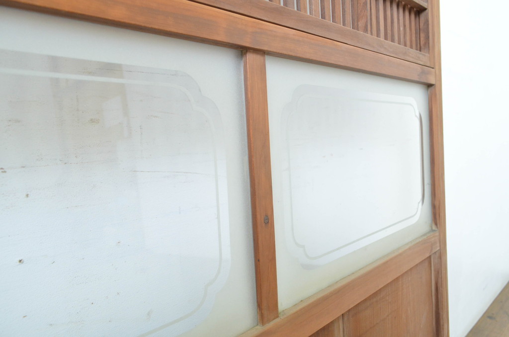 アンティーク建具　和の風情が感じられる裏障子付き格子戸1枚(障子戸、引き戸)(R-064074)
