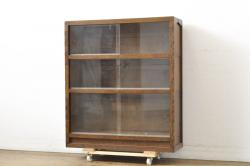 中古　美品　岩谷堂箪笥　力強い杢目とあられ金具が上質な和を演出する飾り棚(茶棚、収納棚、戸棚、違い棚)(R-069734)