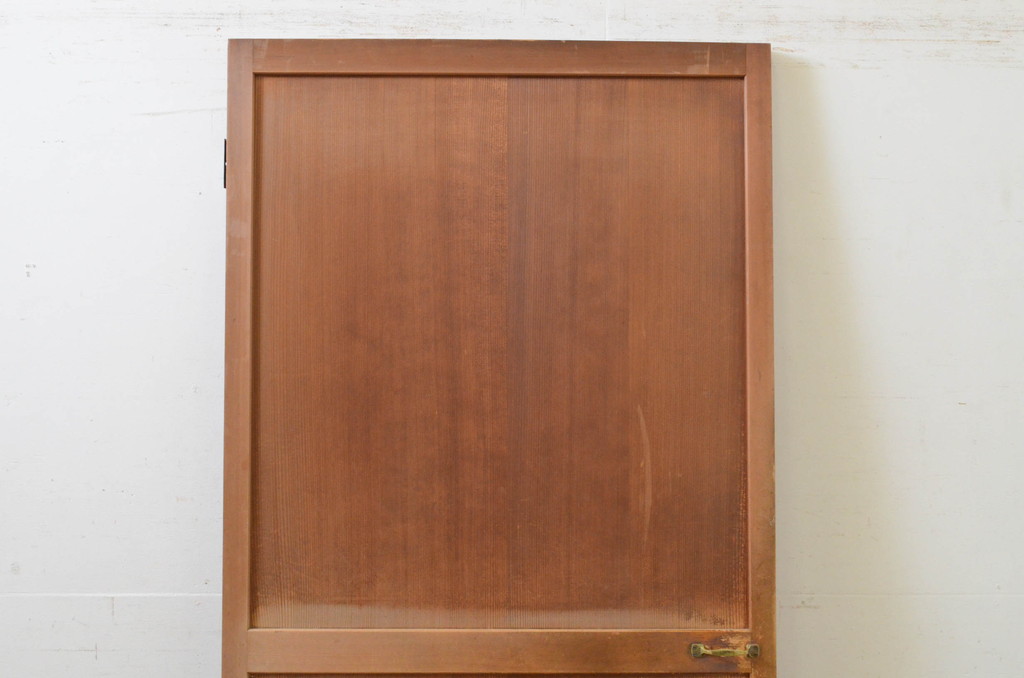 アンティーク建具　上手物!!　杉材　柾目の美しい横桟付き板戸扉1枚(ドア、木製扉)(R-068872)