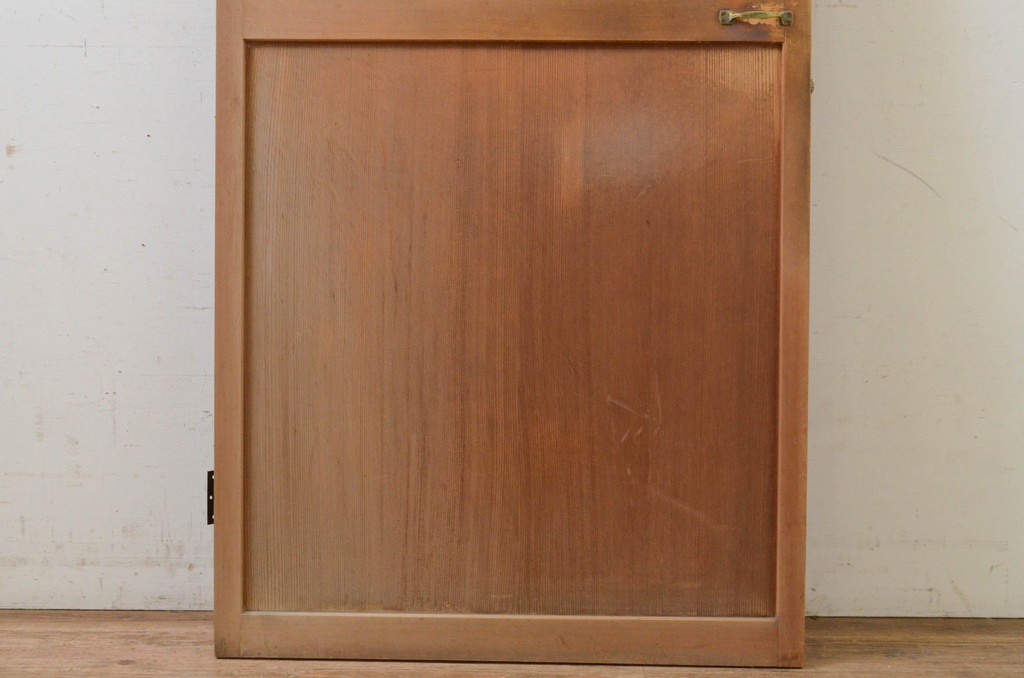 アンティーク建具　上手物!!　杉材　柾目の美しい横桟付き板戸扉1枚(ドア、木製扉)(R-068872)