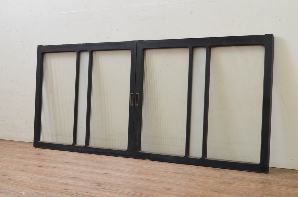 アンティーク建具　落ち着いた雰囲気が素敵なモールガラス窓2枚セット(引き戸、ガラス戸)(R-068874)