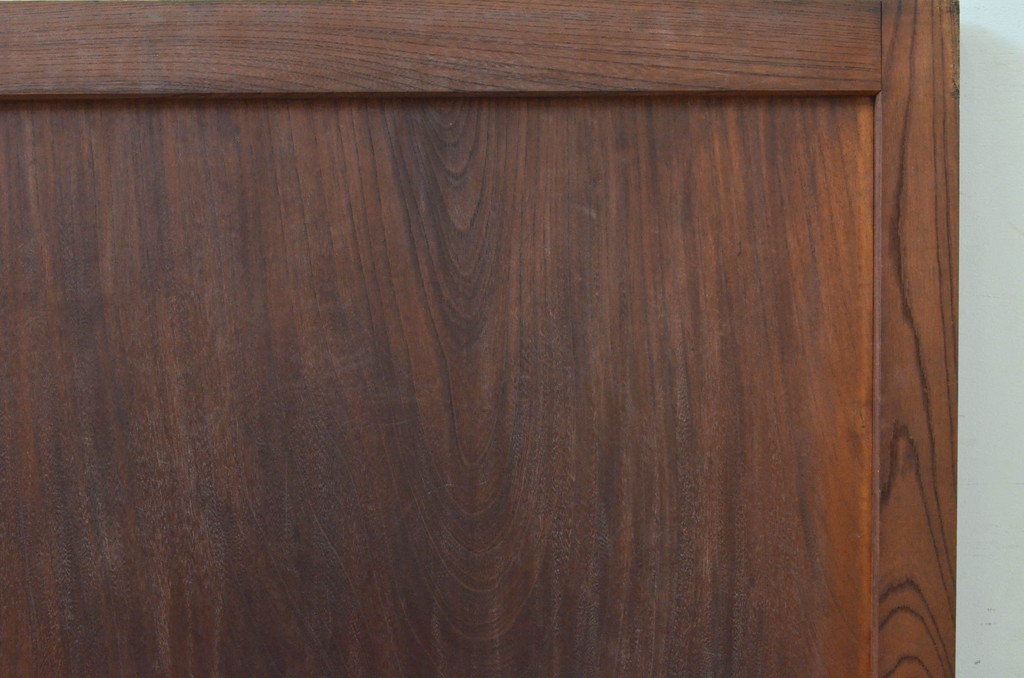 アンティーク建具　総欅(ケヤキ)材一枚板　経年を感じさせる木味が魅力の板戸窓2枚セット(引き戸)(R-068881)