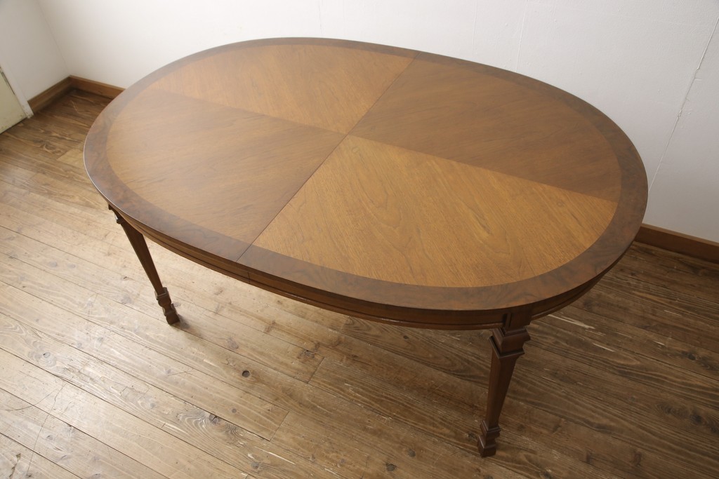 中古　美品　DREXEL HERITAGE(ドレクセルヘリテイジ)　FRANCESCA(フランチェスカ)シリーズ　ネオクラシックなデザインのダイニングテーブル(4人掛け)(R-057070)
