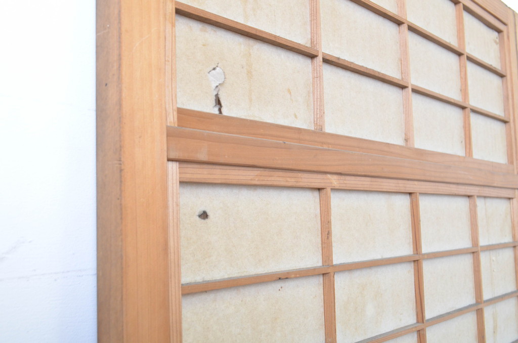 アンティーク建具　情緒ある和の雰囲気作りにおすすめの裏障子戸付き格子戸2枚セット(ガラス帯戸、障子戸、引き戸)(R-062972)