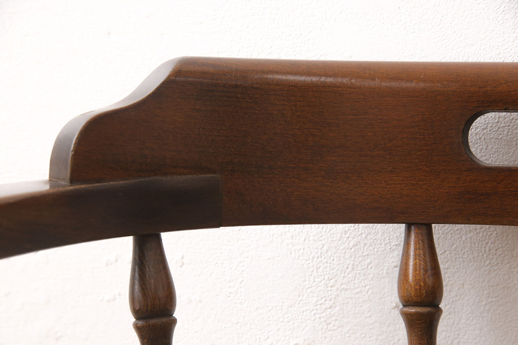 ビンテージ家具　飛騨産業　穂高シリーズ　キツツキマーク　木のぬくもりを感じるアームチェア2脚セット(キャプテンチェア、椅子、板座チェア、ヴィンテージ)(R-053336)