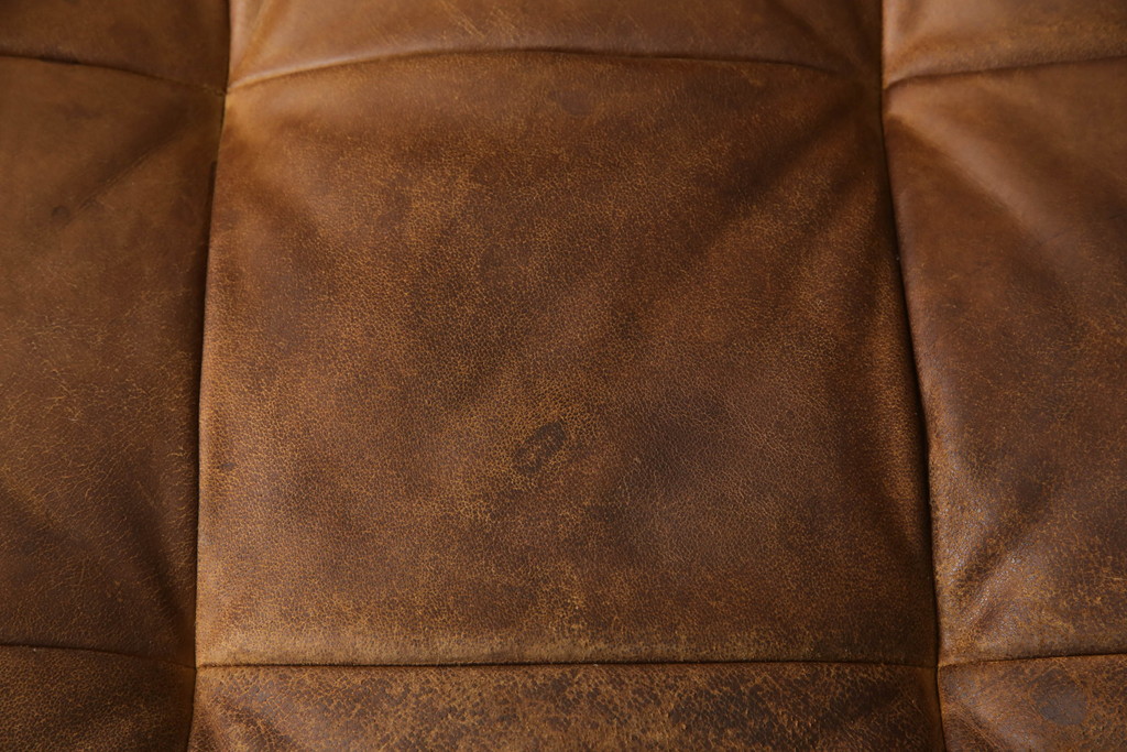 中古　CRASH GATE(クラッシュゲート)　tabu(タブー)　OPIUM SOFA(オピアムソファ)　可愛らしさとかっこよさのバランスが絶妙!おしゃれな2人掛けレザーソファ(本革ソファ、二人掛けソファ、2P、アームソファ)(R-061342)