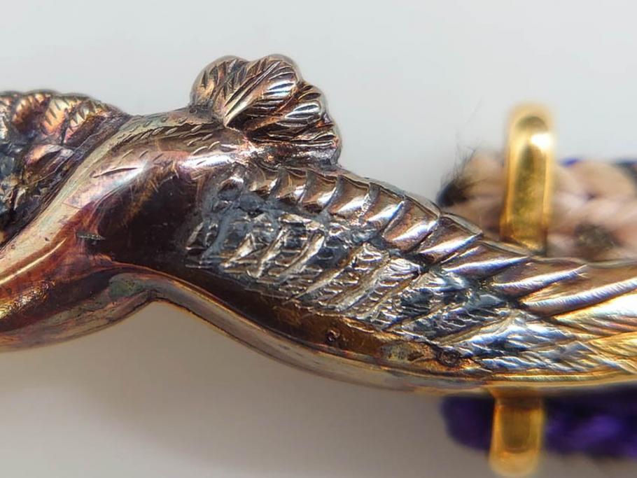 時代物　彫金　K20(20金)　羽ばたく鶴のデザインが上品な帯留め(つる、ツル、和装小物、着物道具、アクセサリー、帯締め、ゴールド、金)(R-078236)