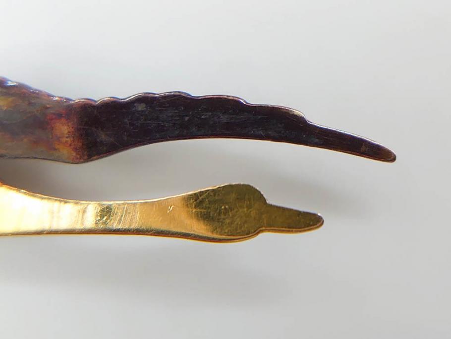 時代物　彫金　K20(20金)　羽ばたく鶴のデザインが上品な帯留め(つる、ツル、和装小物、着物道具、アクセサリー、帯締め、ゴールド、金)(R-078236)