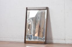 中古　美品　カリモク家具(karimoku)　お部屋に馴染みやすいシンプルな木製フレームのウォールミラー(姿見、壁掛け鏡)(R-084662)