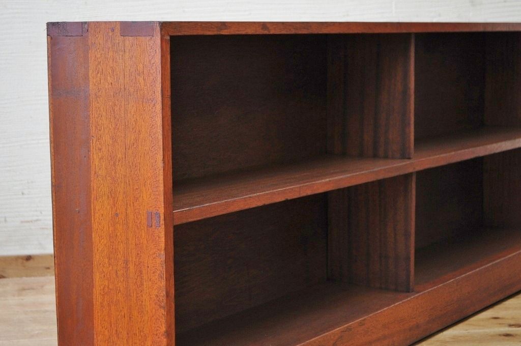 アンティーク家具　★古い木の大きな横長飾り棚