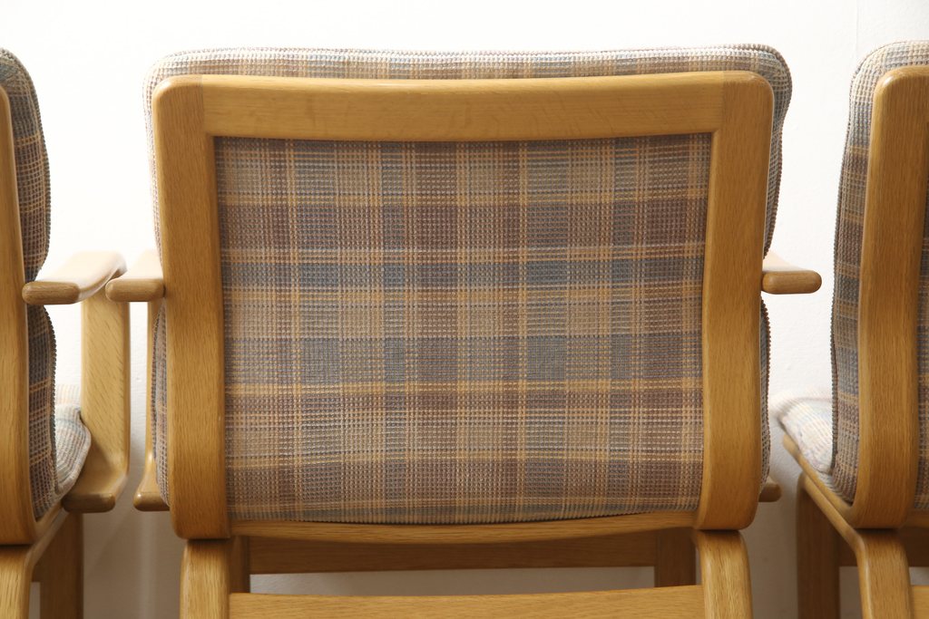 中古 CONDE HOUSE(カンディハウス) 淡い色合いとチェック柄が 中古 CONDE HOUSE(カンディハウス) 淡い色合いとチェック柄が