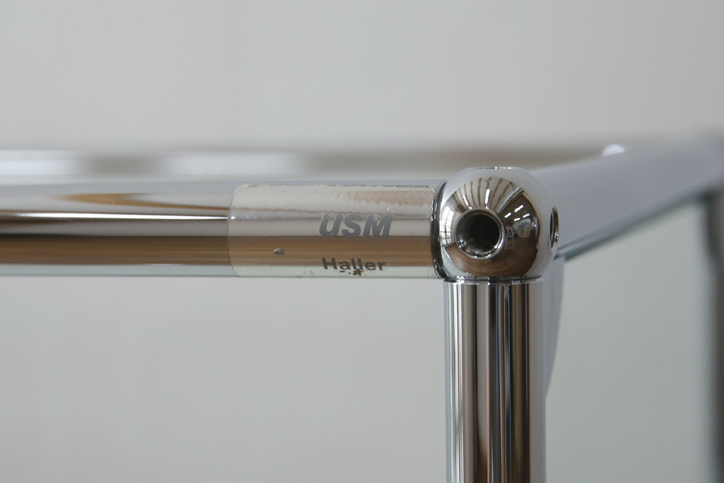 中古　USMハラー(USM Haller)　鍵付きショーケースが魅力の鉄製キャビネット(収納棚、ラック、飾り棚、陳列棚、ガラスケース、店舗什器)(R-074303)