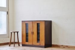 レトロ家具　レトロなデザインのモールガラスレコードケース(書類棚)