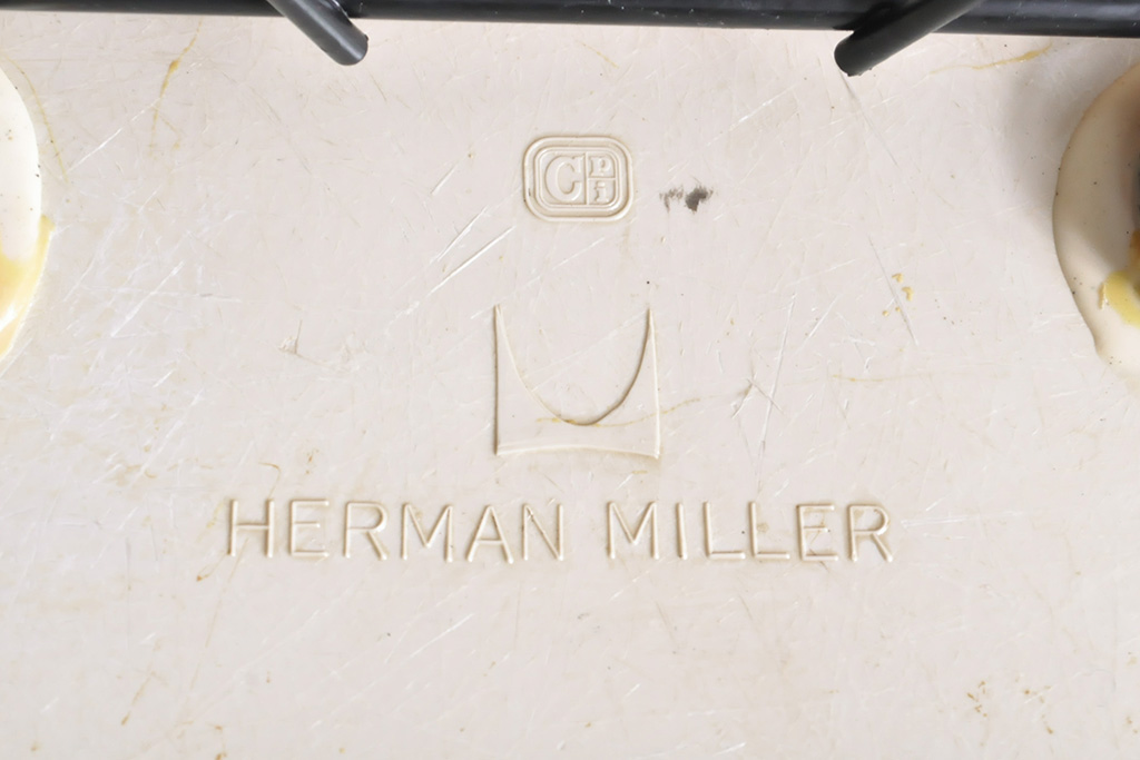 希少!　アメリカビンテージ　Hermanmiller(ハーマンミラー)　イームズシェルアームチェア　ロッカーベース　アップホルスター(ファブリック仕様)(ロッキングチェア、椅子、ヴィンテージ)(R-053364)