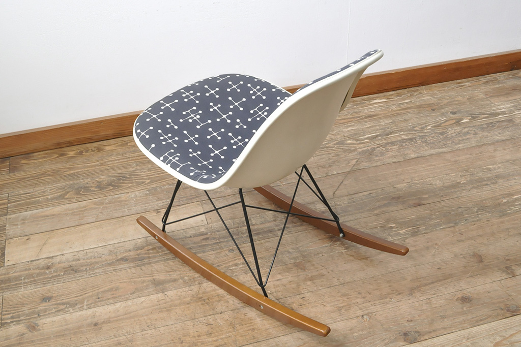 希少!　アメリカビンテージ　Hermanmiller(ハーマンミラー)　イームズシェルチェア　ロッカーベース　アップホルスター(ロッキングチェア、椅子、ヴィンテージ)(R-053365)