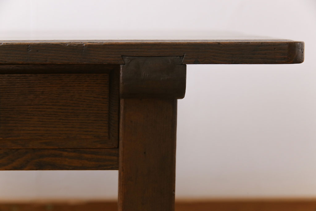 レトロ家具　昭和レトロ　栓材　シックな脚の形が和モダンな文机(座机、ローテーブル)