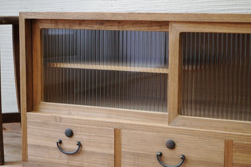アンティーク家具　古い木味のモールガラスローボード