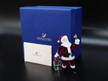 オーストリア　SWAROVSKI(スワロフスキー)　サンタクロース　高さ10.5cm　細部まで丁寧にカットされたクリスタルオブジェ(クリスマスデコレーション、クリスタルガラス、置物、ディスプレイ、箱付き)(R-078249)