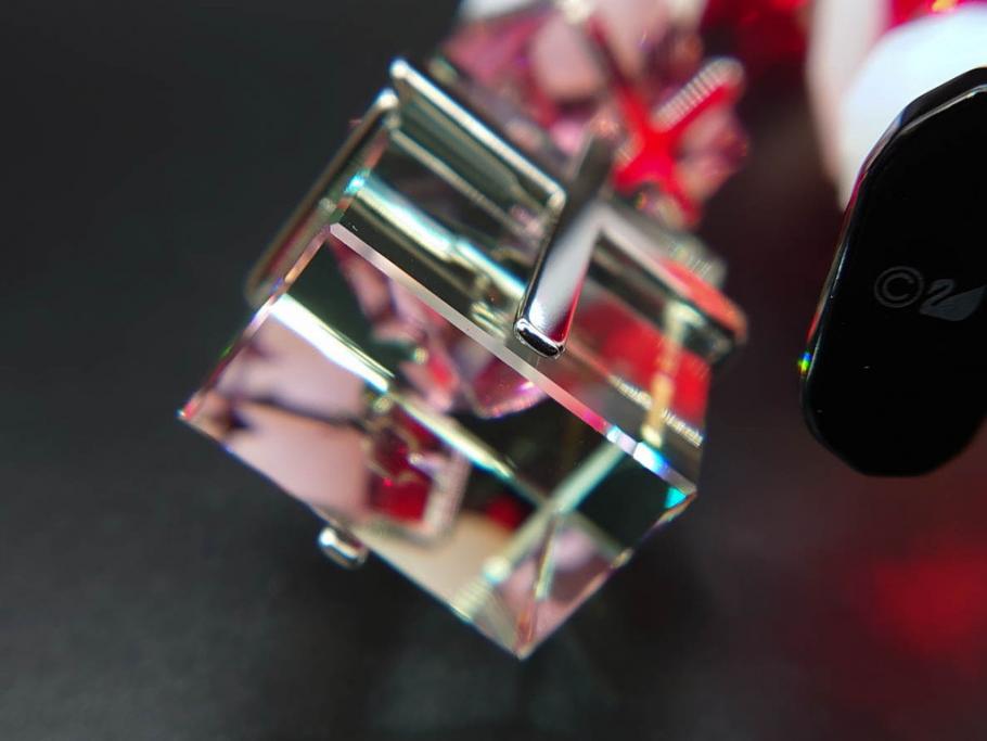オーストリア　SWAROVSKI(スワロフスキー)　サンタクロース　高さ10.5cm　細部まで丁寧にカットされたクリスタルオブジェ(クリスマスデコレーション、クリスタルガラス、置物、ディスプレイ、箱付き)(R-078249)