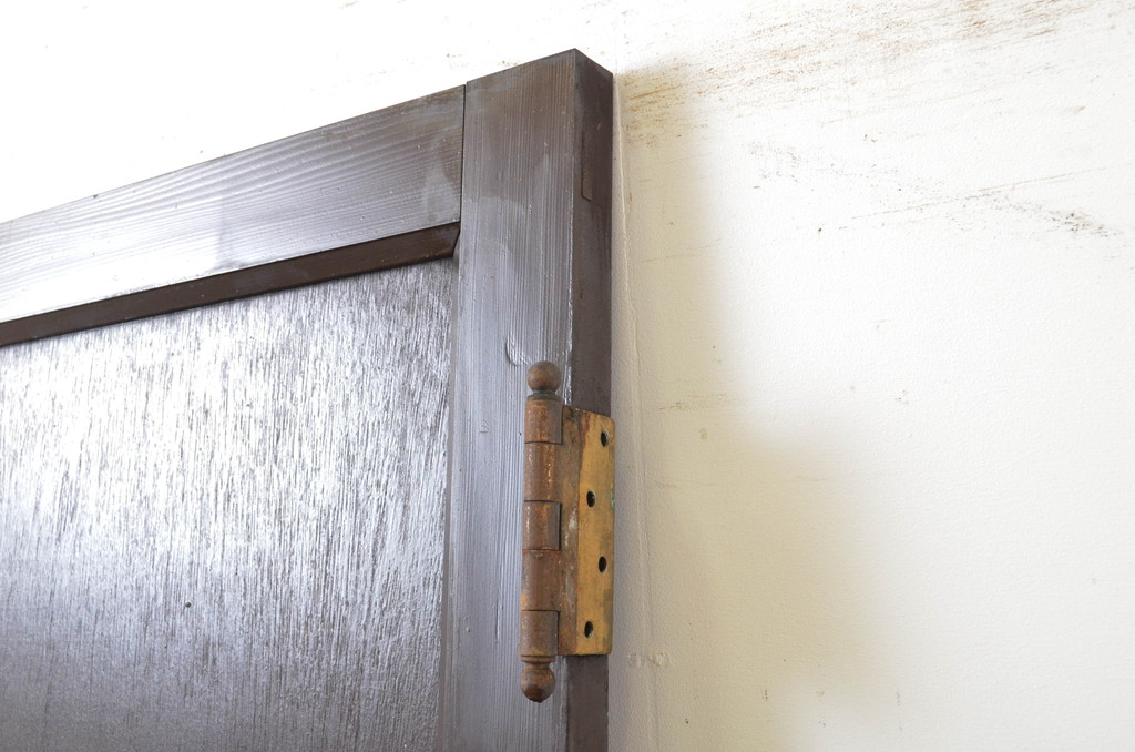 アンティーク建具　ペイント仕上げ限定　落ち着いた雰囲気を演出するドア1枚(扉、木製扉)(R-064089)