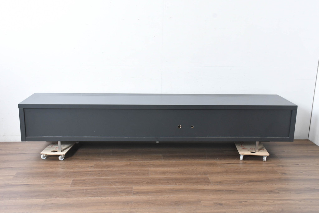 中古　美品　高級品　ACTUS(アクタス)取扱い　Poliform(ポリフォーム)社　モダンデザイン　幅2.7メートルの特大テレビボード(シアターボード、ローボード)(定価約85万円)(R-084410)