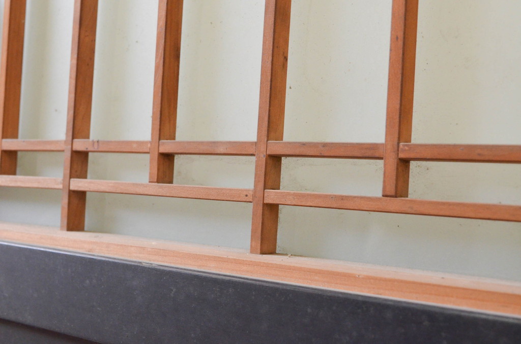 アンティーク建具　富山産　漆塗り　和モダンな空間作りにおすすめの上質な幅広ガラス戸2枚セット(引き戸、ガラス戸)(R-070929)