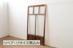 アンティーク建具　ヒノキ材　どっしりとした佇まいが風格漂う格子蔵戸(引き戸、玄関戸)(R-048606)