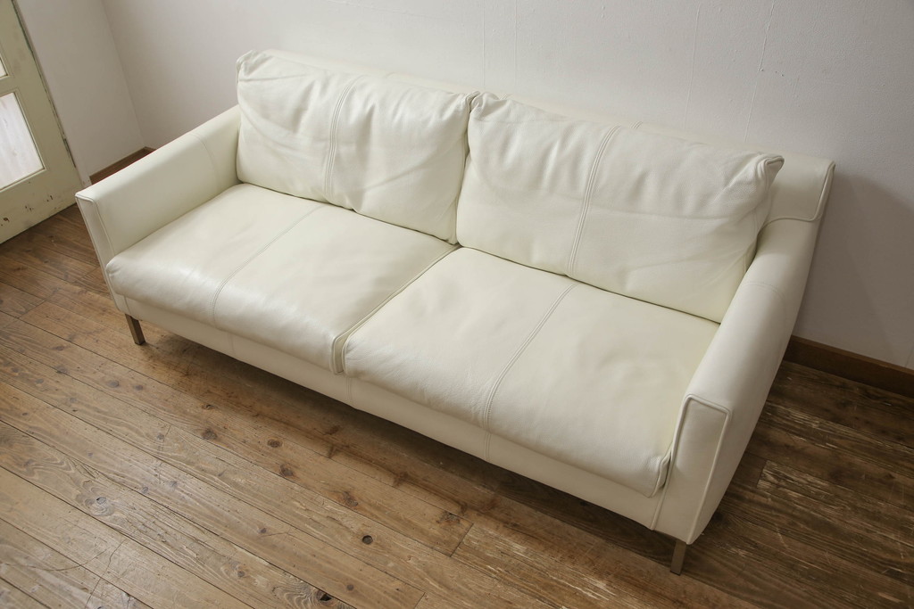 中古　アイラーセン(eilersen)　ストリームラインソファ(STREAMLINE SOFA)　本革(牛革)製　スタイリッシュなお部屋づくりにおすすめの2人掛けソファ(2P、二人掛けソファ、レザー)(R-063383)