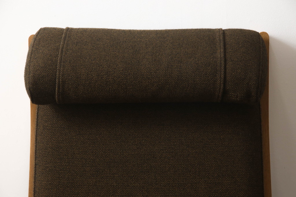デンマークビンテージ　美品　GETAMA(ゲタマ)　Hans J Wegner(ハンス・J・ウェグナー)　GE290A　オーク材　くつろぎの空間を演出するアームチェアとオットマンのセット(椅子、イス、1P、一人掛けソファ、1人掛けソファ、フットスツール、ヴィンテージ、北欧)(R-068558)