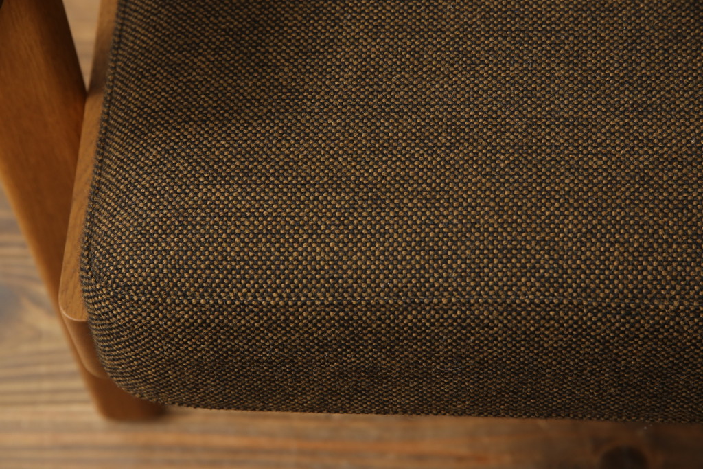 デンマークビンテージ　美品　GETAMA(ゲタマ)　Hans J Wegner(ハンス・J・ウェグナー)　GE290A　オーク材　くつろぎの空間を演出するアームチェアとオットマンのセット(椅子、イス、1P、一人掛けソファ、1人掛けソファ、フットスツール、ヴィンテージ、北欧)(R-068558)