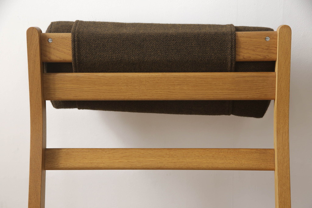 デンマークビンテージ　美品　GETAMA(ゲタマ)　Hans J Wegner(ハンス・J・ウェグナー)　GE290A　オーク材　くつろぎの空間を演出するアームチェアとオットマンのセット(椅子、イス、1P、一人掛けソファ、1人掛けソファ、フットスツール、ヴィンテージ、北欧)(R-068558)
