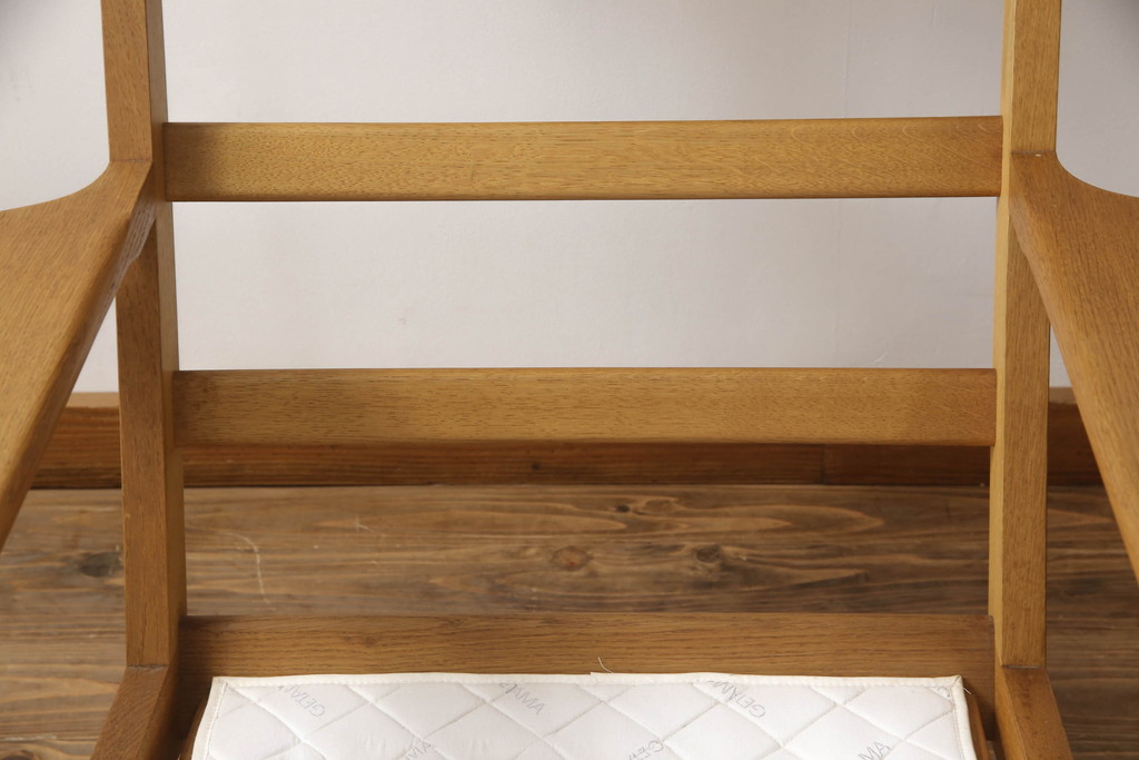 デンマークビンテージ　美品　GETAMA(ゲタマ)　Hans J Wegner(ハンス・J・ウェグナー)　GE290A　オーク材　くつろぎの空間を演出するアームチェアとオットマンのセット(椅子、イス、1P、一人掛けソファ、1人掛けソファ、フットスツール、ヴィンテージ、北欧)(R-068558)