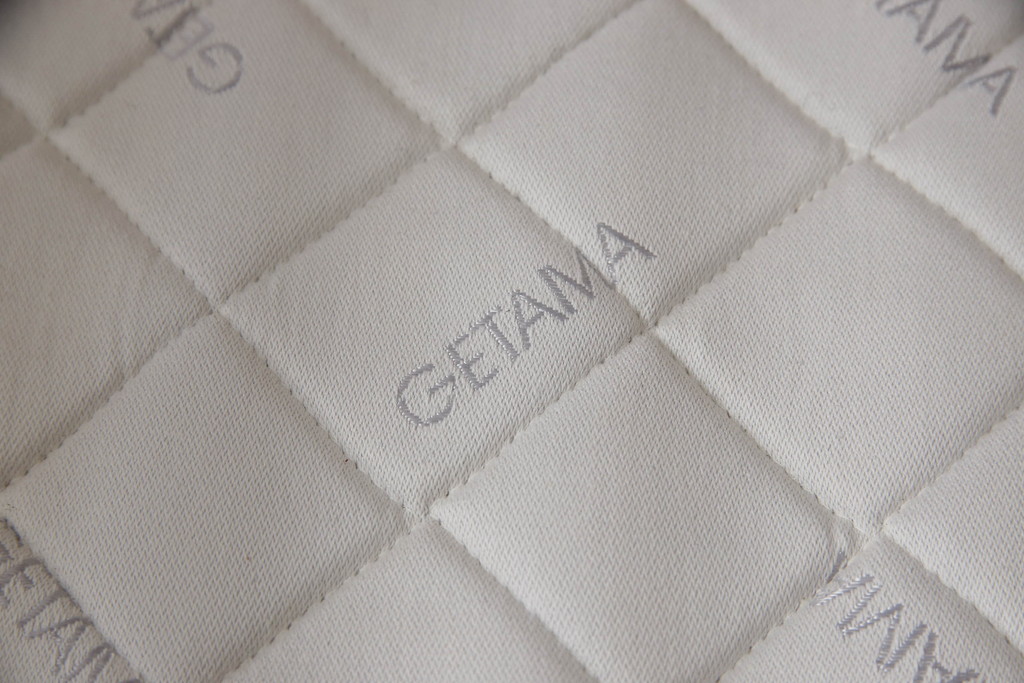 デンマークビンテージ　美品　GETAMA(ゲタマ)　Hans J Wegner(ハンス・J・ウェグナー)　GE290A　オーク材　くつろぎの空間を演出するアームチェアとオットマンのセット(椅子、イス、1P、一人掛けソファ、1人掛けソファ、フットスツール、ヴィンテージ、北欧)(R-068558)