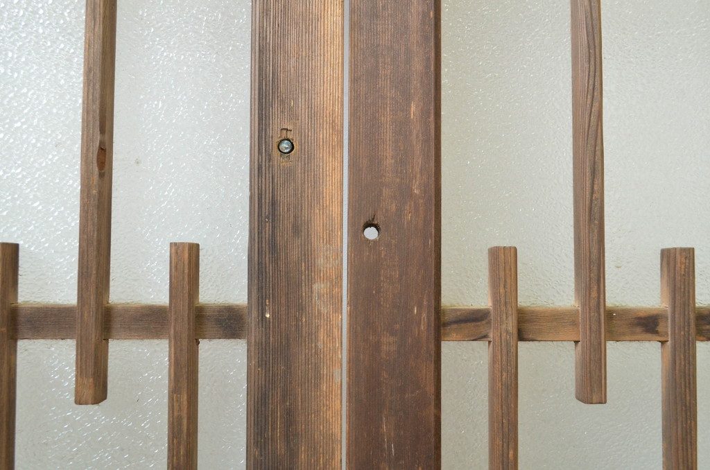 豪奢な アンティーク建具 レトロ 腰板ケヤキ材 和を感じるデザインの 建具