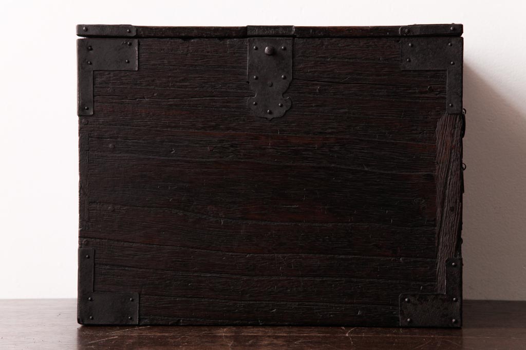 アンティーク雑貨　古民具・骨董　桐材　味わい深い古い趣が魅力の硯箱(小引き出し、小物入れ、木箱)