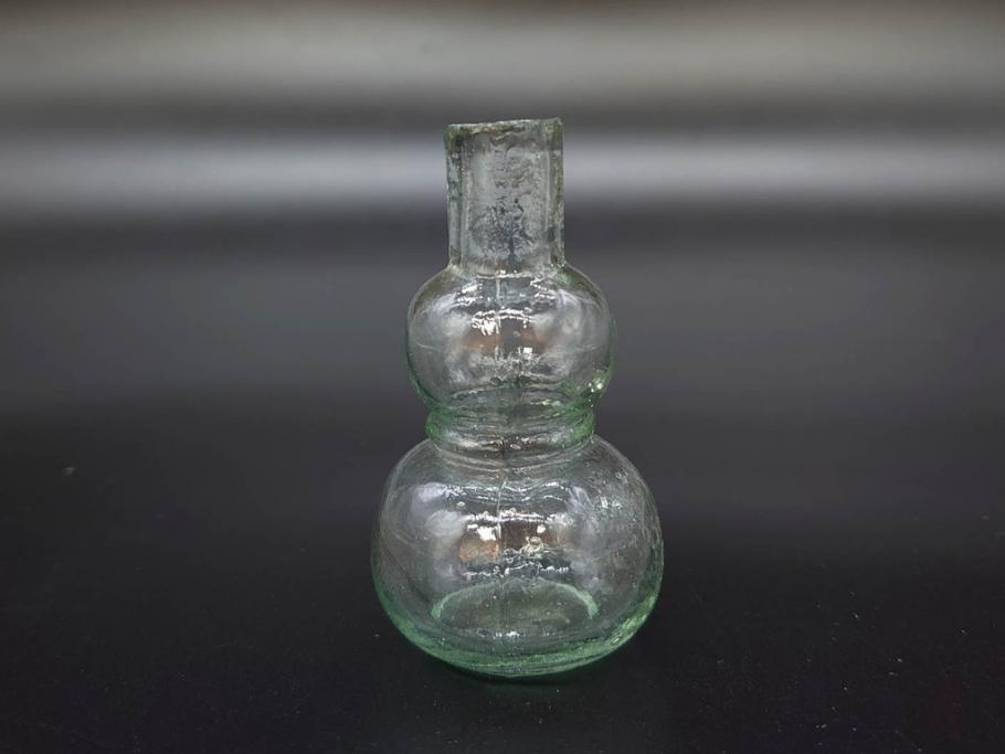 戦前　当時物　瓢箪型　気泡や絶妙なフォルムが味わいのあるニッキ水瓶5個セット(豆ガラス、ちびニッキ水、ガラス容器、駄菓子屋ビン、ペロペロ、レトロガラス、一輪挿し、ひょうたん)(R-077064)