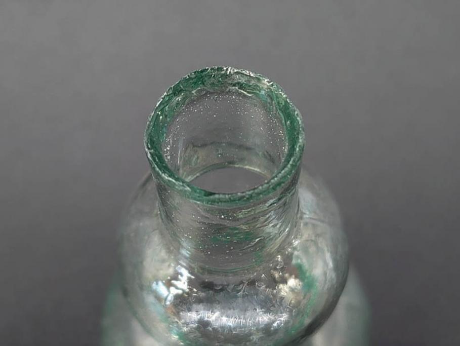戦前　当時物　瓢箪型　気泡や絶妙なフォルムが味わいのあるニッキ水瓶5個セット(豆ガラス、ちびニッキ水、ガラス容器、駄菓子屋ビン、ペロペロ、レトロガラス、一輪挿し、ひょうたん)(R-077064)