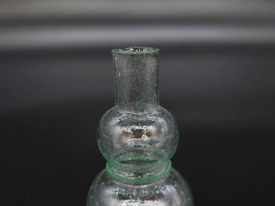 戦前　当時物　瓢箪型　気泡や絶妙なフォルムが味わいのあるニッキ水瓶5個セット(豆ガラス、ちびニッキ水、ガラス容器、駄菓子屋ビン、ペロペロ、レトロガラス、一輪挿し、ひょうたん)(R-077064)