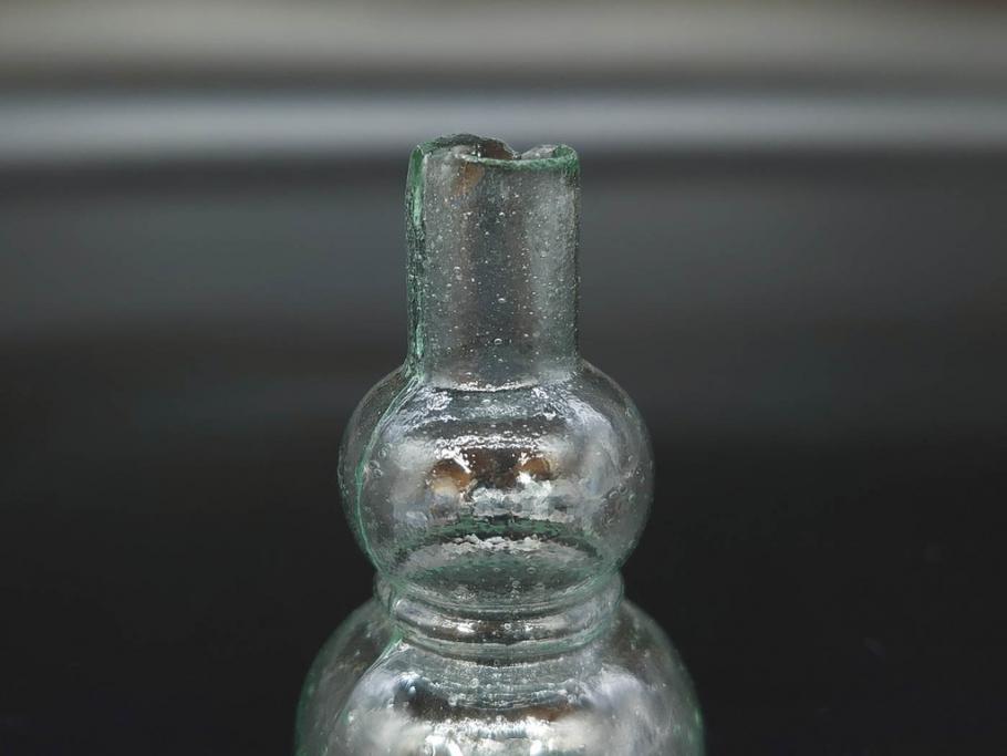 戦前　当時物　瓢箪型　気泡や絶妙なフォルムが味わいのあるニッキ水瓶5個セット(豆ガラス、ちびニッキ水、ガラス容器、駄菓子屋ビン、ペロペロ、レトロガラス、一輪挿し、ひょうたん)(R-077065)