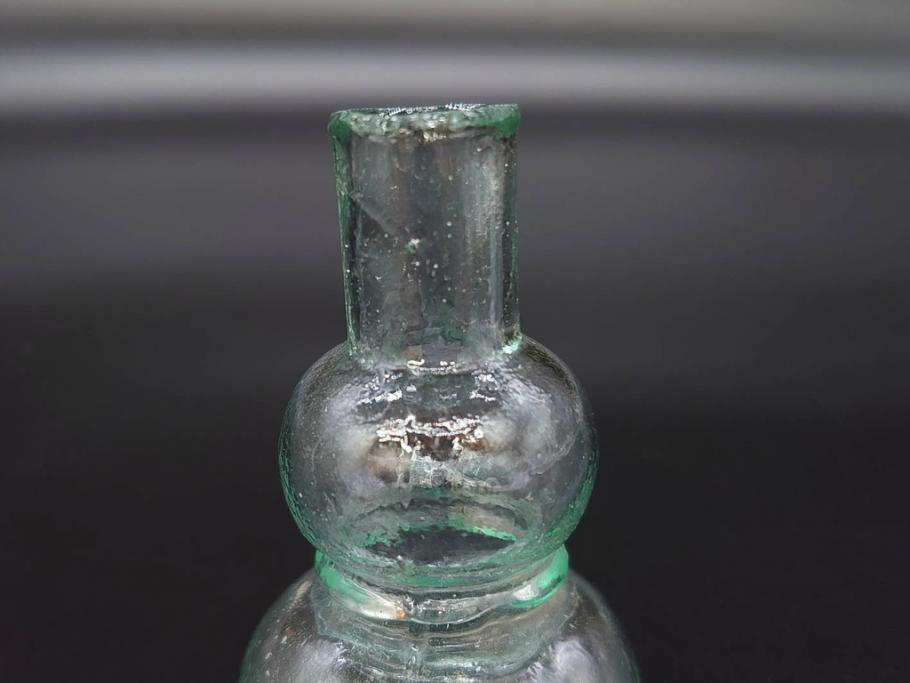 戦前　当時物　瓢箪型　気泡や絶妙なフォルムが味わいのあるニッキ水瓶5個セット(豆ガラス、ちびニッキ水、ガラス容器、駄菓子屋ビン、ペロペロ、レトロガラス、一輪挿し、ひょうたん)(R-077065)