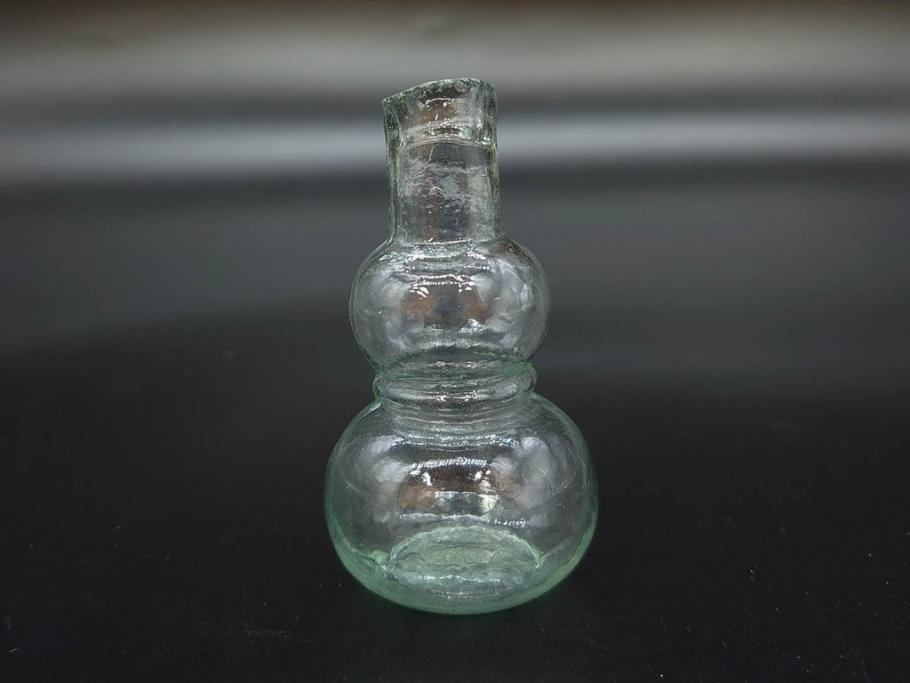 戦前　当時物　瓢箪型　気泡や絶妙なフォルムが味わいのあるニッキ水瓶5個セット(豆ガラス、ちびニッキ水、ガラス容器、駄菓子屋ビン、ペロペロ、レトロガラス、一輪挿し、ひょうたん)(R-077065)